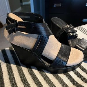 Born women's size 10 black wedges in very good used condition.